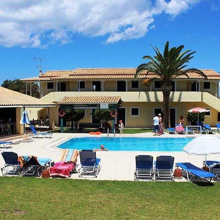 Royal Garden Apartments Kávos Dış mekan fotoğraf
