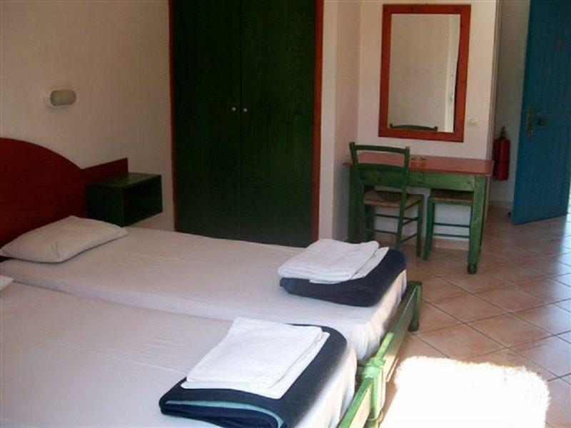 Royal Garden Apartments Kávos Dış mekan fotoğraf