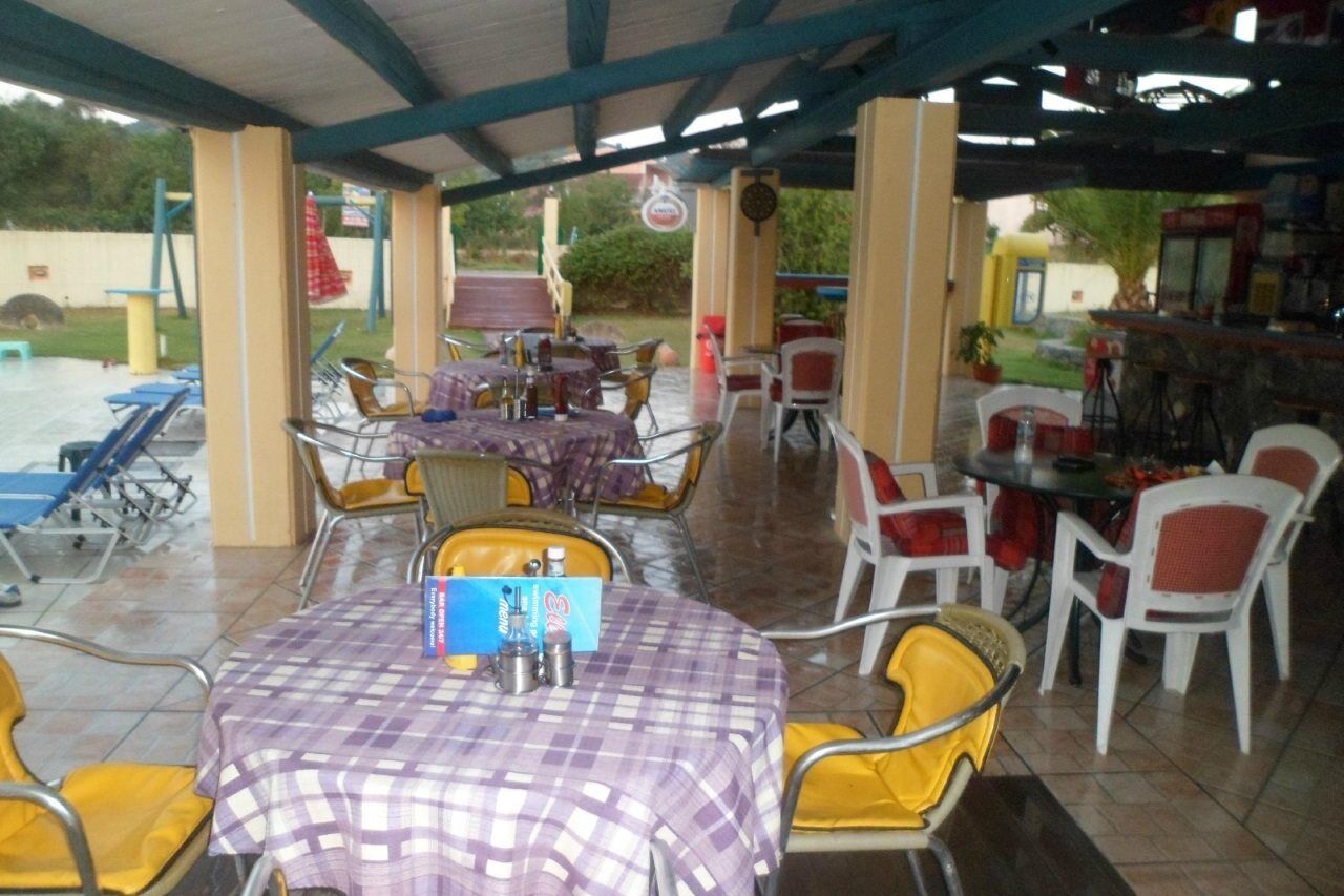 Royal Garden Apartments Kávos Dış mekan fotoğraf